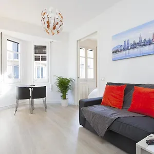 https://sunny-apartment-poblesec.topbarcelonahotels.com